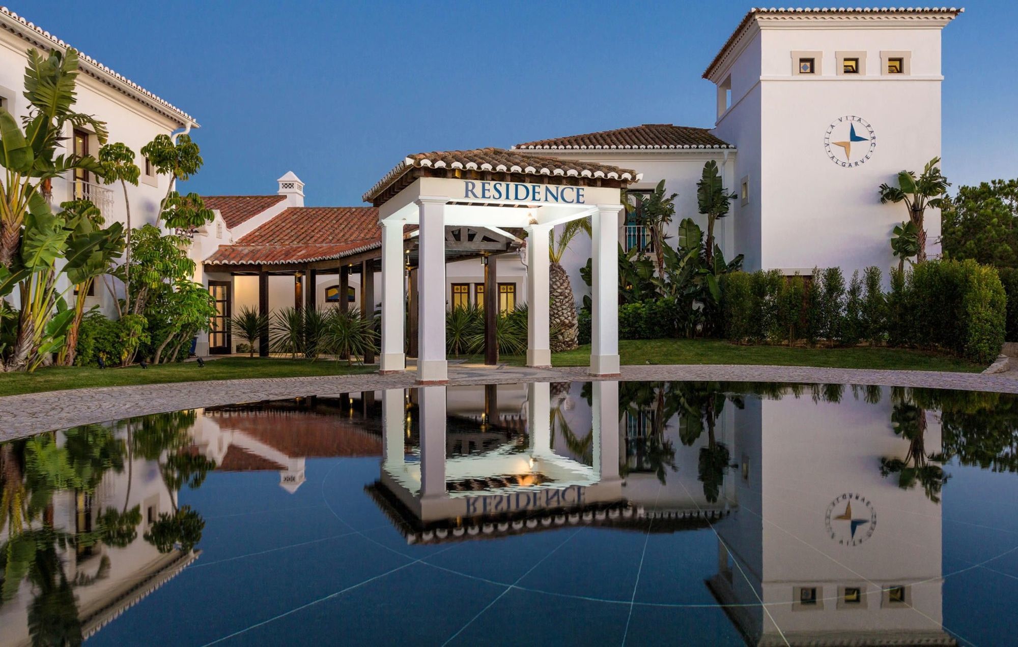 Vila Vita Parc Armação de Pêra Dış mekan fotoğraf The Residence, Marbella