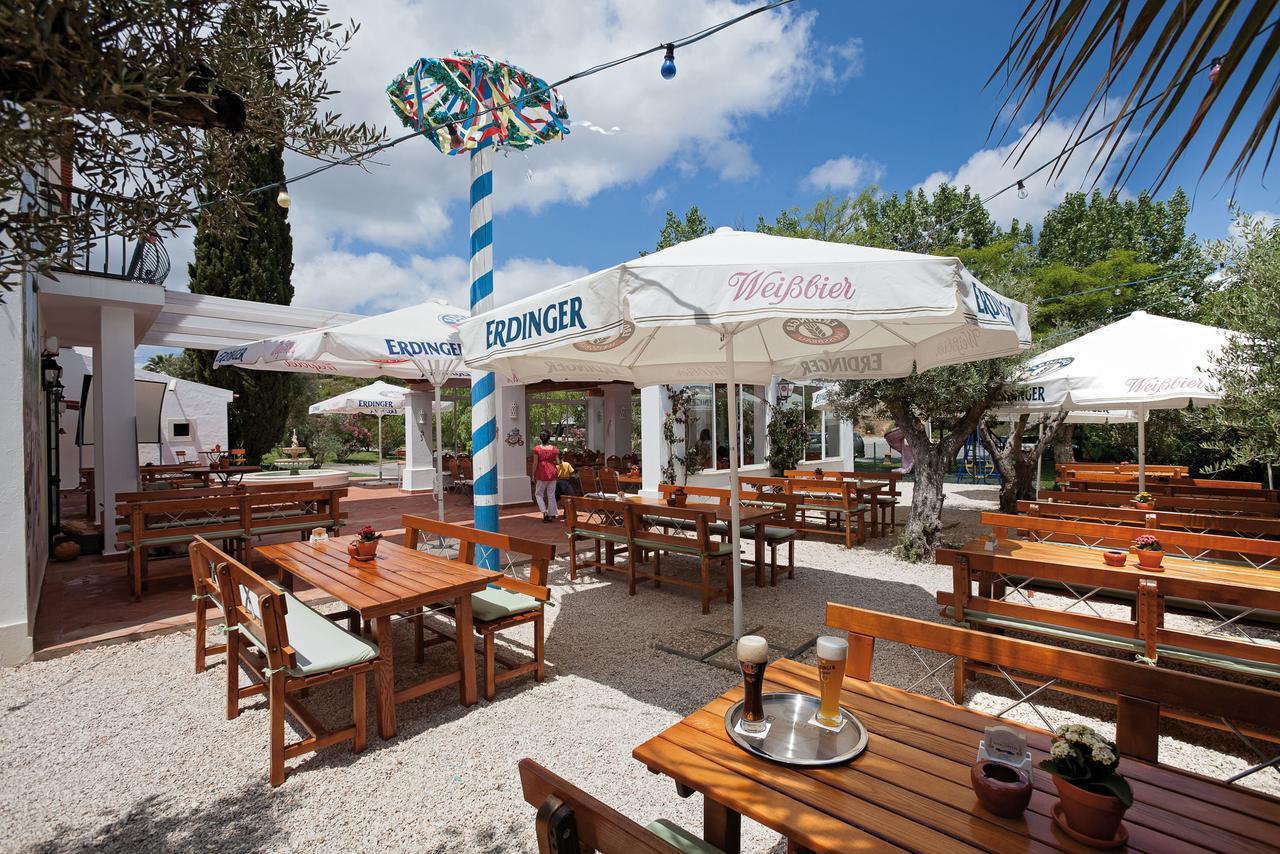 Vila Vita Parc Armação de Pêra Dış mekan fotoğraf Biergarten in Munich