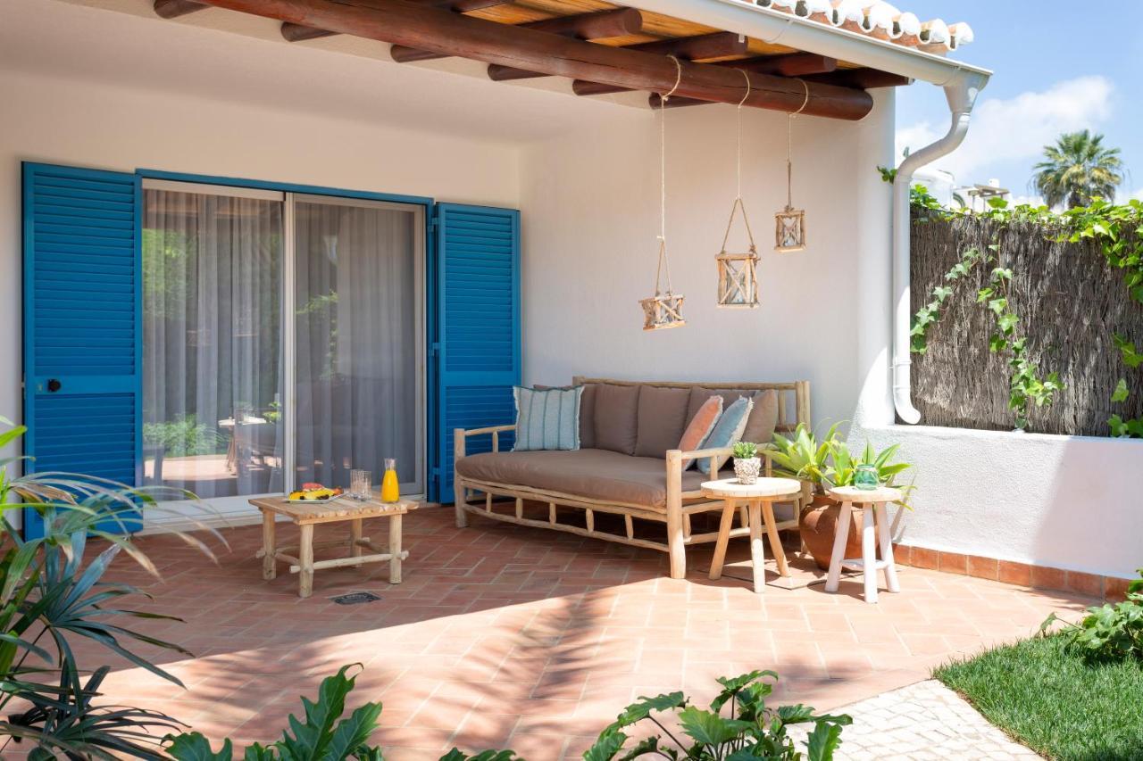 Vila Vita Parc Armação de Pêra Dış mekan fotoğraf A typical patio